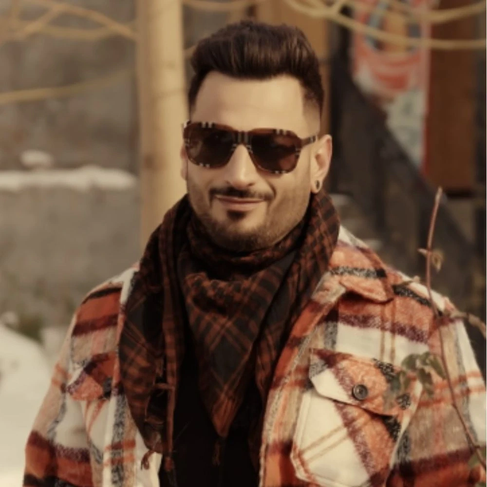 Singer and actor Rishabh Tandon passes away in Delhi amid Diwali celebrations with family Singer and actor Rishabh Tandon passes away in Delhi amid Diwali celebrations with family