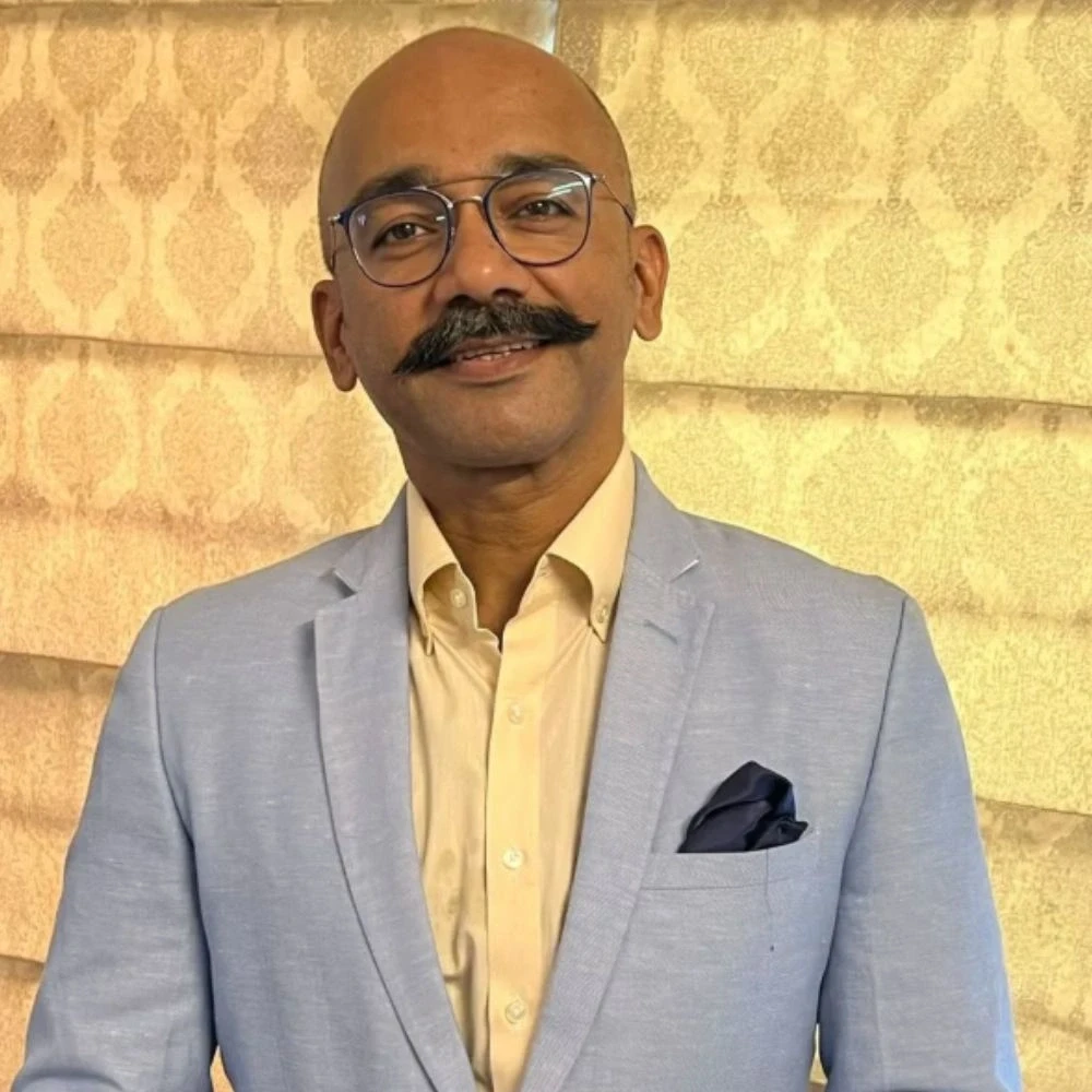 How much does Vijay Vikram Singh earn from Bigg Boss? The voice behind the show finally answers How much does Vijay Vikram Singh earn from Bigg Boss? The voice behind the show finally answers