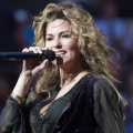 Shania Twain Weight Loss: How the Singer Shed Pounds with a Liquid Diet