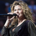 'She's Dedicated And Committed': Shania Twain Showers Praises On Taylor Swift And Her Craft