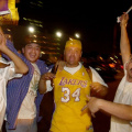 Did Lakers Fans Celebrate on Streets After Winning Game 4 Against Nuggets? Exploring Viral Video Claim 