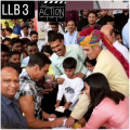 Jolly LLB 3: Akshay Kumar obliges multitude of fans with autographs and photographs on set; PICS go viral