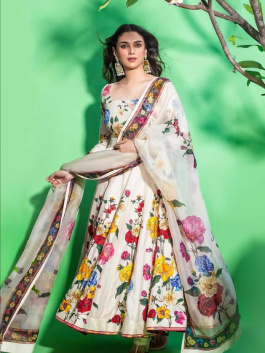 10 Aditi Rao Hydari's Stylish Desi Looks 10 Aditi Rao Hydari's Stylish Desi Looks