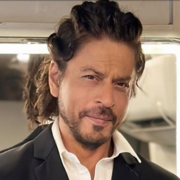 Shah Rukh Khan or Salman Khan, who charges more for shows in Australia? THIS actress enjoys most popularity there