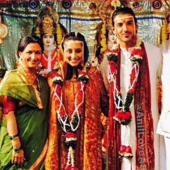 Anusha Dandekar celebrates 19 Years of Viruddh; shares PICS with Amitabh Bachchan, Sharmila Tagore, and John Abraham