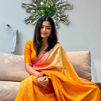 Fans think Rashmika Mandanna just soft-launched Vijay Deverakonda with new Instagram pics?
