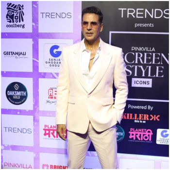 Pinkvilla Screen & Style Icons Awards: Akshay Kumar arrives; sits with Tiger Shroff, Sushmita Sen, Vaani Kapoor-Disha Patani
