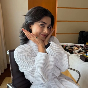 Rashmika Mandanna styles laid-back airport look with viral Labubu bag charm, keeps it cool in sunglasses