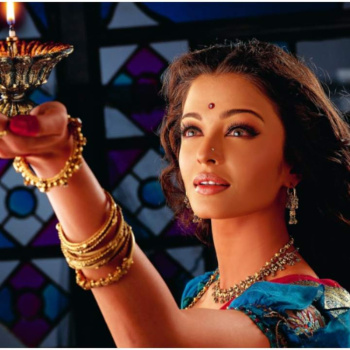 When Aishwarya Rai Bachchan recognized her Devdas stylist after 2-3 years; latter recalls 'mere ko kahan pehchanegi'