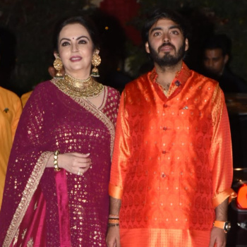Bollywood Newswrap, June 29: Nita Ambani to host mass wedding ahead of son Anant’s big day; Abhijeet Bhattacharya talks about rift with Shah Rukh Khan