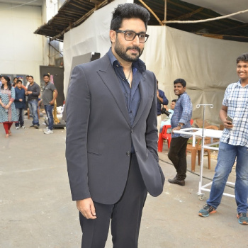 EXCLUSIVE: After Amitabh Bachchan, R Balki in talks to direct Abhishek Bachchan in a cricket based drama