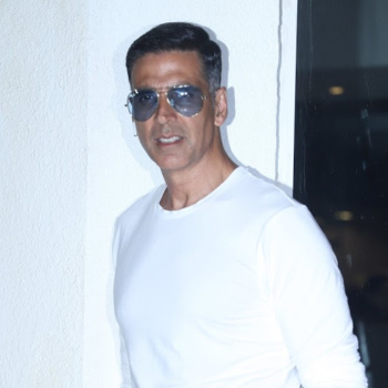 EXCLUSIVE: Neither Akshay Kumar nor Varun Dhawan approached for Dostana 2; Director Collin fine tuning script