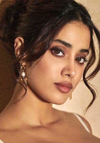 Janhvi Kapoor Poster