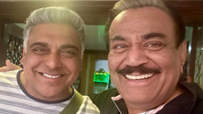 Bade Achhe Lagte Hain's Ram Kapoor shares selfie with CID’s Shivaji Satam; fans say 'Two legends in one frame'