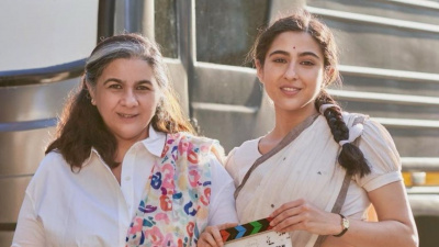 Amrita Singh's unfiltered reaction when Sara Ali Khan returned from Europe after gaining weight is every desi mom ever