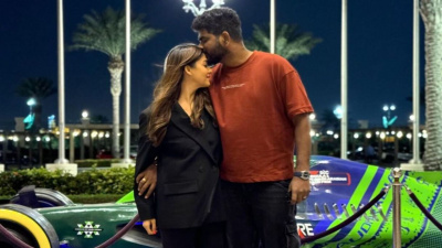 Nayanthara's hubby Vignesh Shivan pampers her with kisses and cozy hugs; couple’s photos are too hard to miss