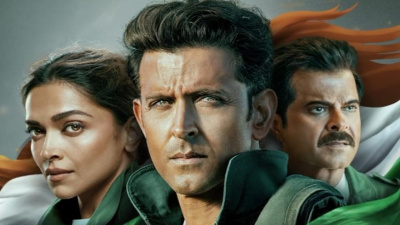 Fighter Day 2 Box Office Trends: Hrithik Roshan, Deepika Padukone film jumps BIG on Republic Day Holiday