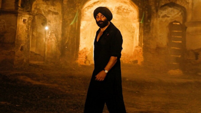 Gadar 2 Box Office: Sunny Deol collects Rs 508 crore in 31 days; 5 crore away from emerging ALL TIME GROSSER