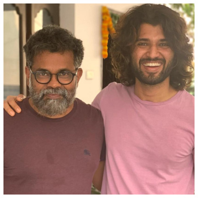 EXCLUSIVE: Vijay Deverakonda shares an update on his next with Pushpa director Sukumar; Watch