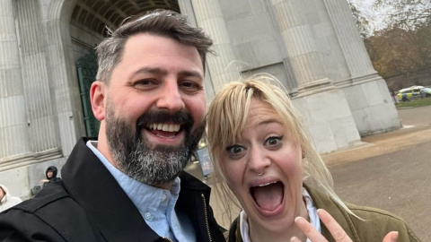 Casualty Actress Sammy Dobson Marries Partner Chappy As Co-star Melanie  Hill Shares Pic From Celebrations: 'Lasses And The Beautiful Bride' |  PINKVILLA