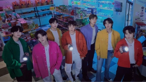 衣類　シュガ(BTS/防弾少年団) ウインドブレーカー パープル Mサイズ 「BTS POP-UP：PERMISSION TO DANCE」 BTS (방탄소년단) 'Permission to Dance' @ The Tonight Show