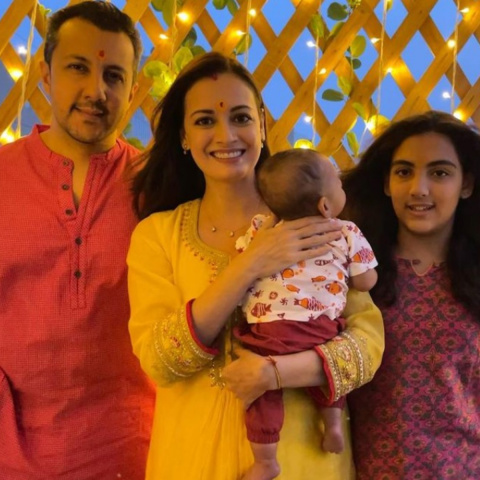 PIC: Dia Mirza poses with husband Vaibhav Rekhi, daughter Samaira in her  first post of 2022 | PINKVILLA