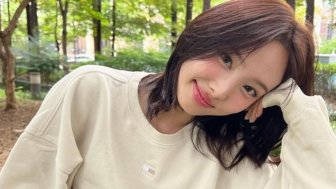Happy Birthday Nayeon: Recounting TWICE member's top 3 moments from POP era