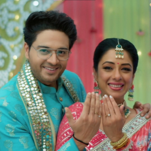 Anupamaa, 2nd May 2022, Written Update: Anupama and Anuj get engaged | PINKVILLA