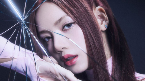 blackpinks-lisa-to-leave-k-pop