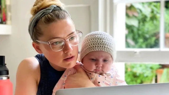 Amber Heard se hace cargo de los deberes de madre después de dejar Hollywood;  La actriz hizo click con su hija, Una Paige