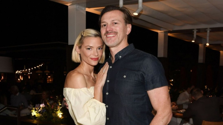 Jaime King filed an emergency request to change spousal and child support