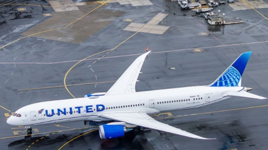 United Flight Brings In A Special All-Women Crew To Celebrate Women's History Month
