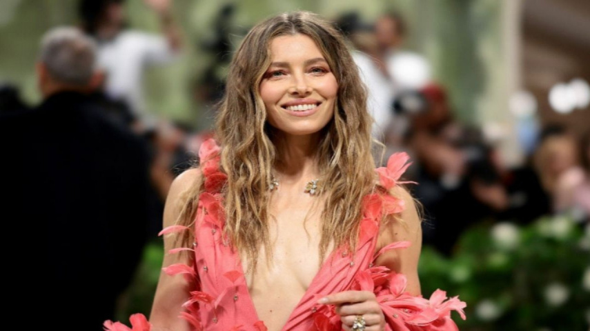 Jessica Biel revealed she was being rushed to get dressed up