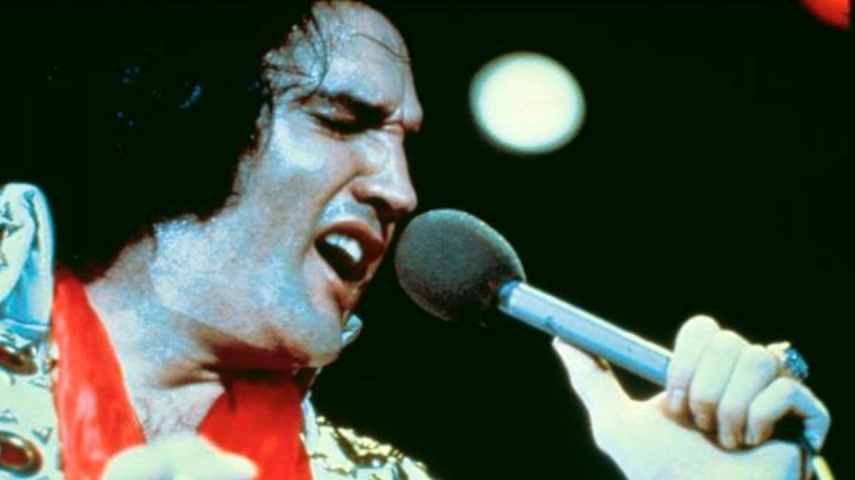  NFL Brought in Fake Elvis Presley for Super Bowl Half-Time Show