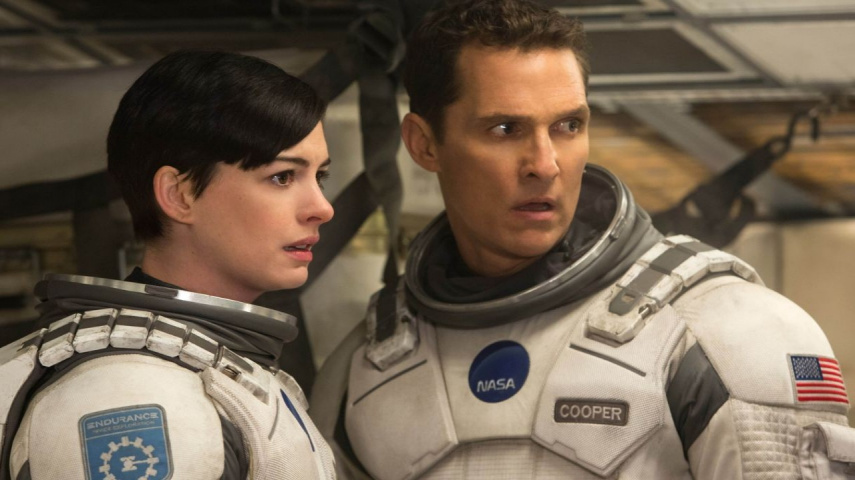 Matthew McConaughey and Anne Hathaway in Interstellar (CC: IMDb)