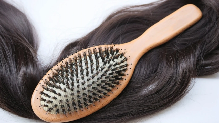 How to clean boar bristle brush