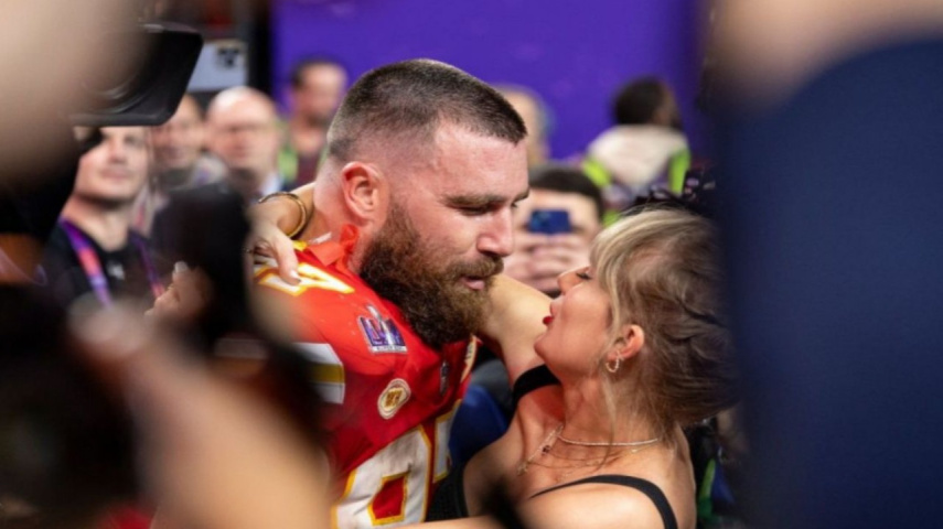 Taylor Swift shares clip with Travis Kelce