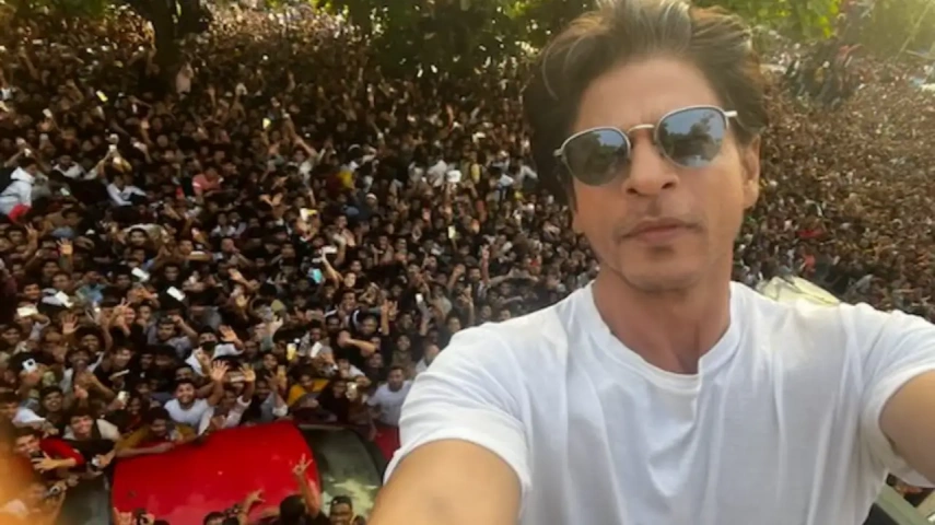 EXCLUSIVE: Shah Rukh Khan to document the journey of his fans; Set to make a documentary of 57th birthday