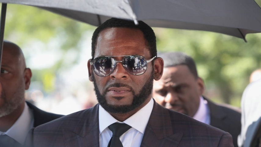 R Kelly’s Lawyer Tries To Overturn All Charges Against Former R&B Star