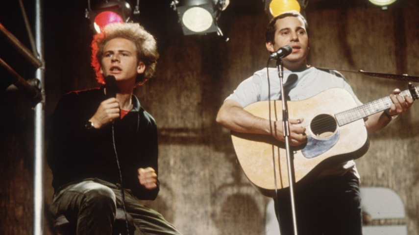 Art Garfunkel and Paul Simon performing