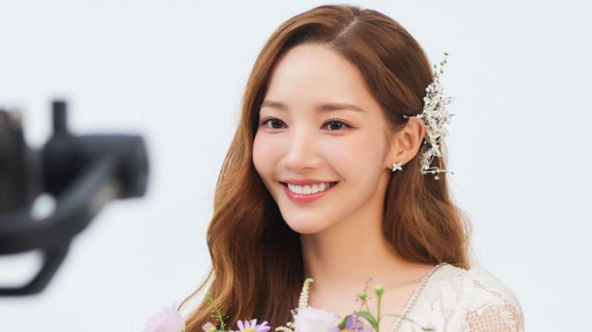 Park Min Young, Image Courtesy: Hook Entertainment's Instagram
