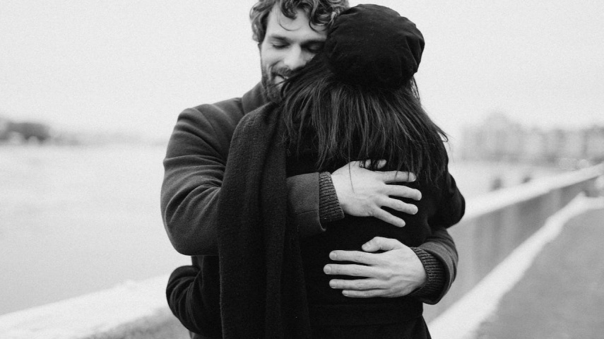 151 Hug Quotes That’ll Remind You of Life’s Simple Pleasures