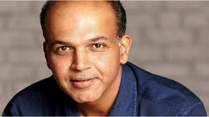 Ashutosh Gowariker honored with the 'Medal of St. Tropez'