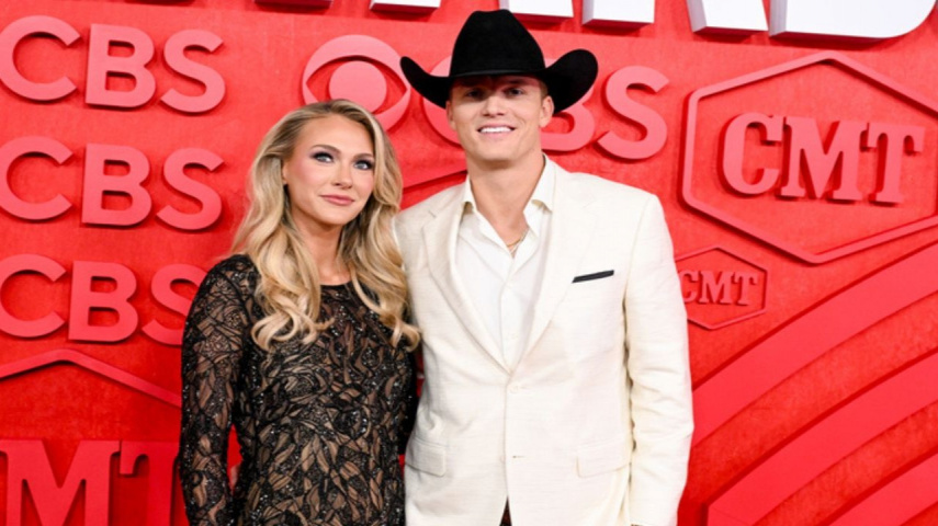 Parker McCollum and his wife Hallie Ray Light (CC: Getty Images)