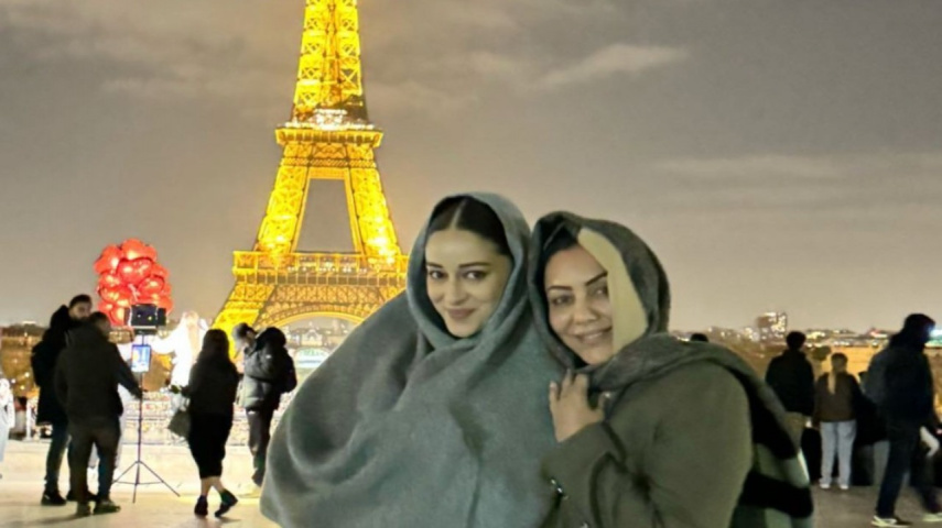 Ananya Panday poses alongside her 'twin inspiration' Gauri Khan in front of Eiffel Tower; see PIC