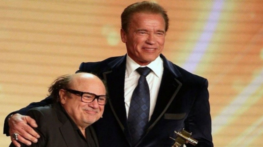 Danny DeVito and Arnold Schwarzenegger (CC: Getty Images)
