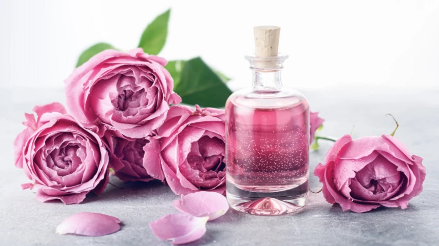 Rose Water Skin Benefits 