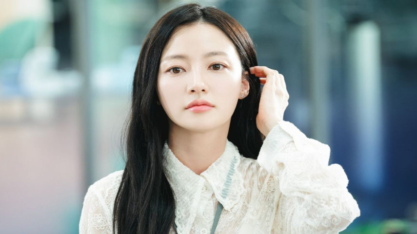 Song Ha Yoon: courtesy of Studio Dragon