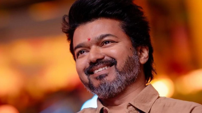 Thalapathy Vijay’s car gets damaged in Thiruvananthapuram amidst fan frenzy; see VIDEO