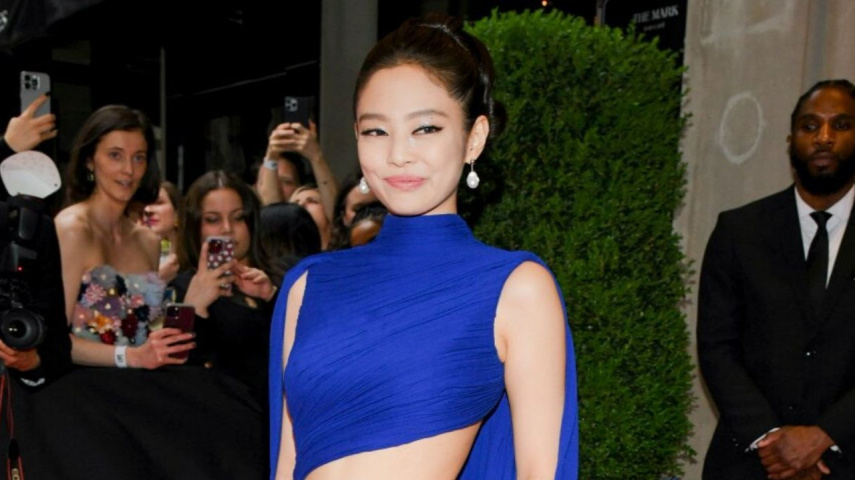 Jennie at Met Gala: courtesy of Getty Images
